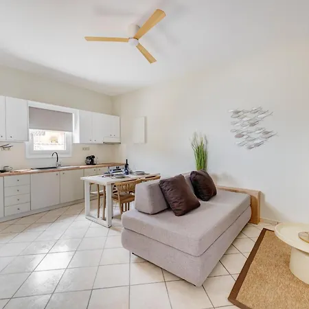 Aegean Emerald Apartment Azolimnos